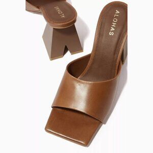 Alohas Brown Leather Sculpted Block Heel Mule
